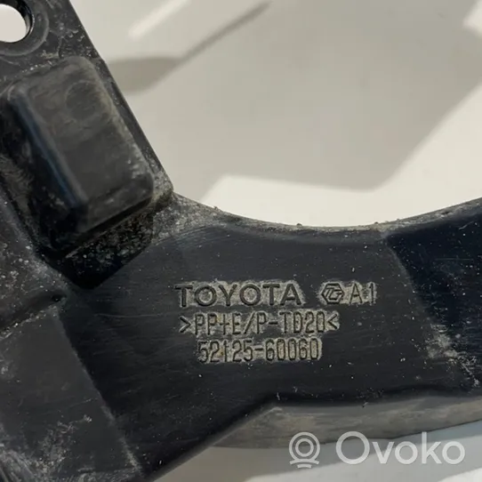 Toyota Land Cruiser (J150) Priešrūkinio žibinto laikiklis 5212560060