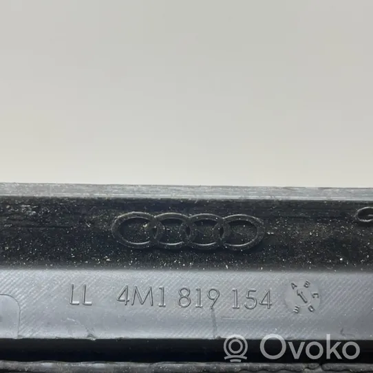 Audi Q7 4M Rivestimento del tergicristallo 4M1819154