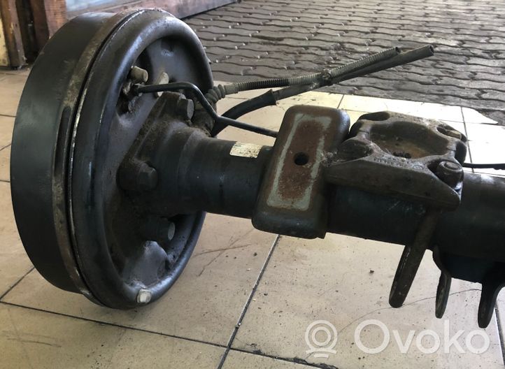 Volkswagen Amarok Belka osi tylnej 40098209