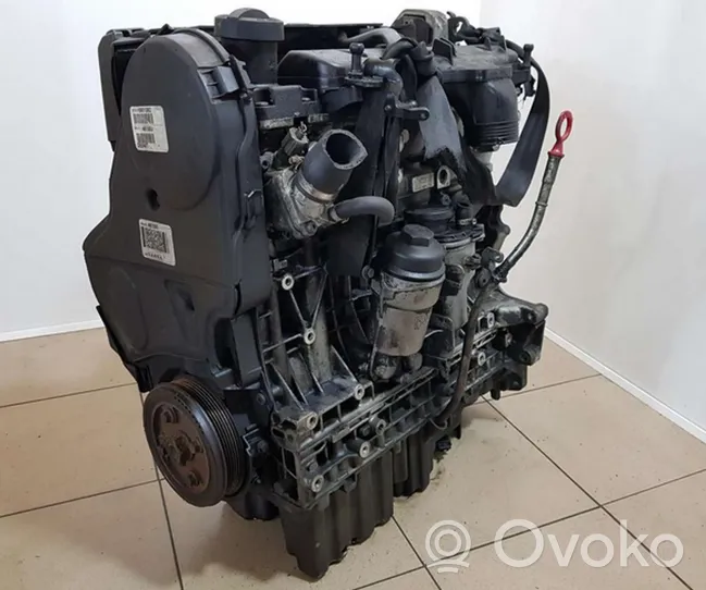 Volvo V70 Moottori D5244T