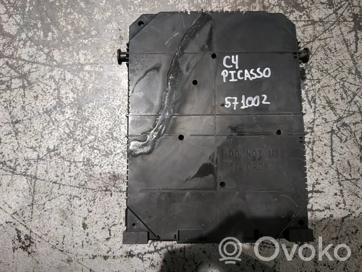 Citroen C4 II Picasso Módulo de fusible 9819851380