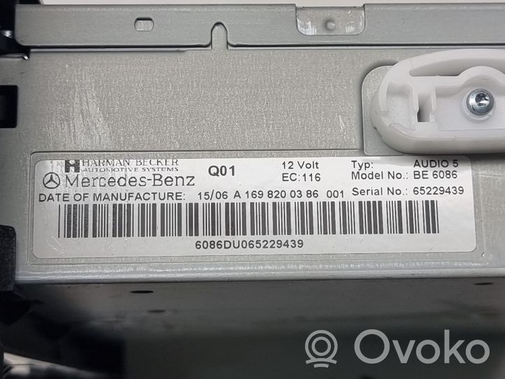Mercedes-Benz B W245 Радио/ проигрыватель CD/DVD / навигация A1698200386001