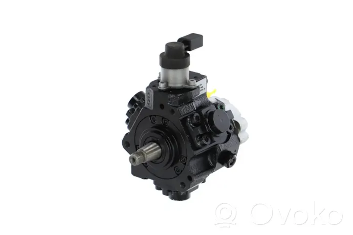 Mazda B2000 - B2200 Pompe d'injection de carburant à haute pression 0445010102