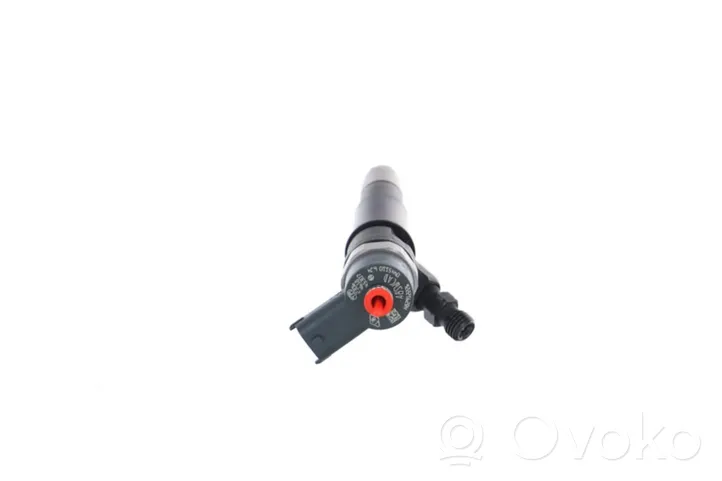 Opel Vivaro Injecteur de carburant 0445110375