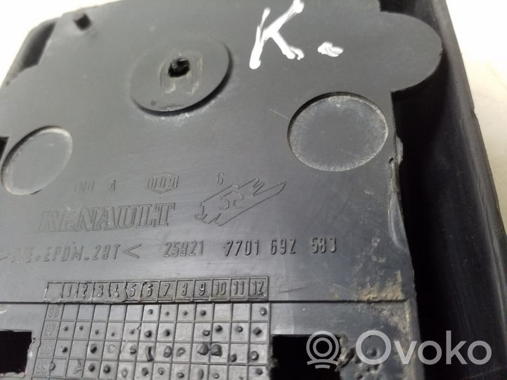 Opel Movano A Słupek środkowy 7701692583