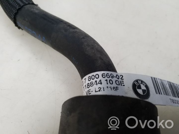 BMW X1 E84 Rura / Wąż dolotowy powietrza 7800669