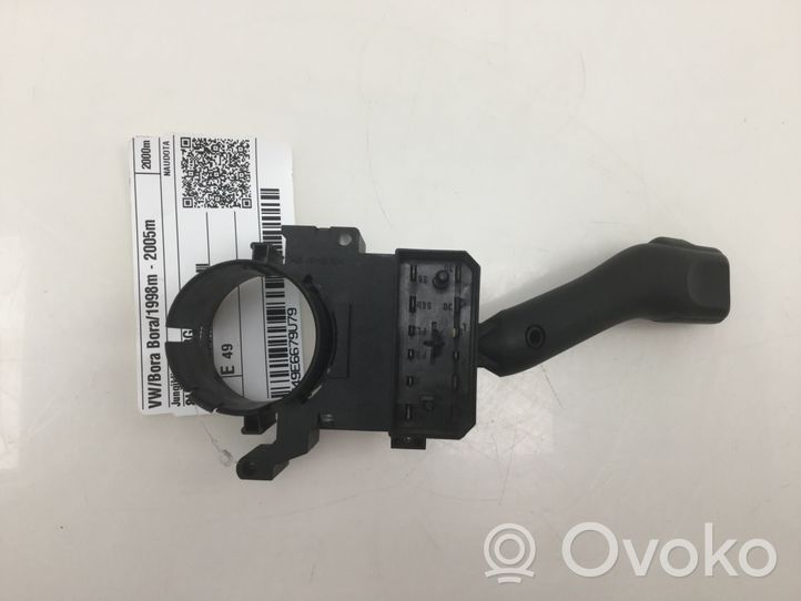 Volkswagen Bora Pyyhkimen/suuntavilkun vipukytkin 8L0953513G