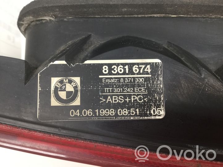 BMW 5 E39 Lampy tylnej klapy bagażnika 8361674