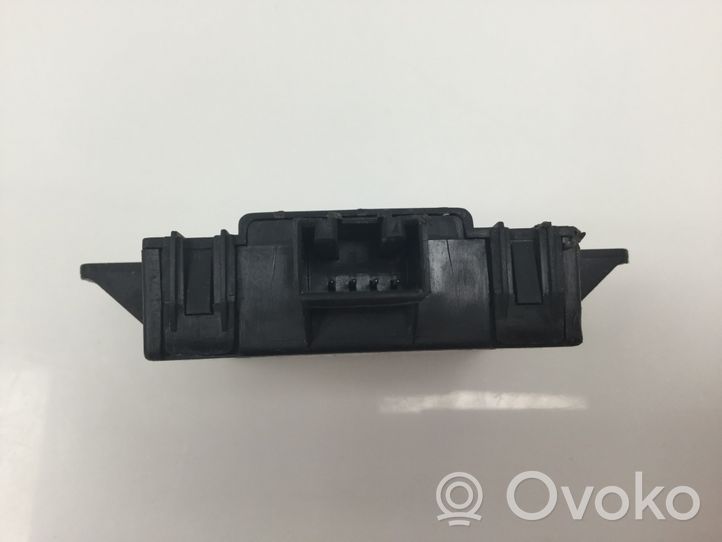 Volkswagen Touran I Alarm control unit/module 