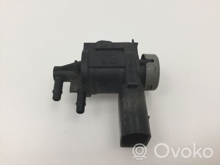 Audi A3 S3 8P Turboahtimen magneettiventtiili 1J0906283C