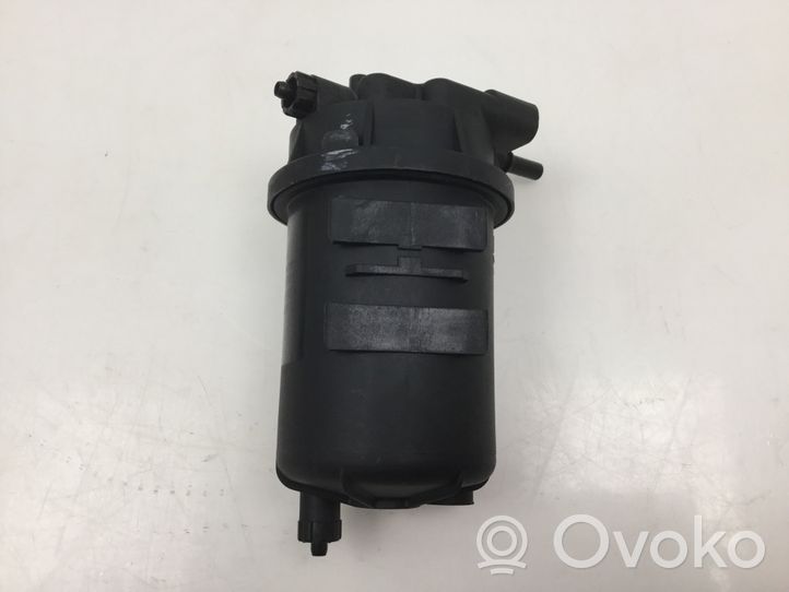 Nissan Primera Boîtier de filtre à carburant 8200084288