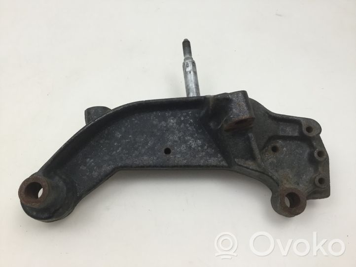 Nissan Primastar Engine mounting bracket 91168061