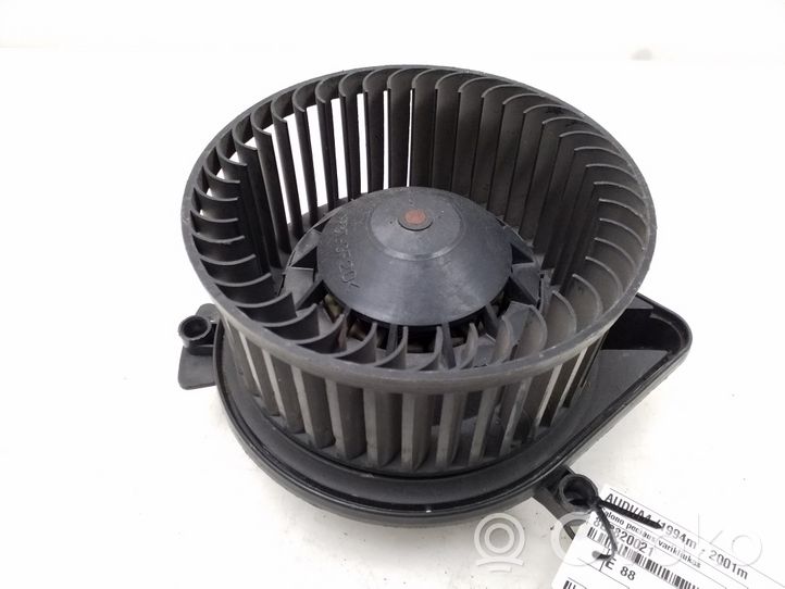 Audi A4 S4 B5 8D Motorino attuatore ricircolo aria dell’A/C 