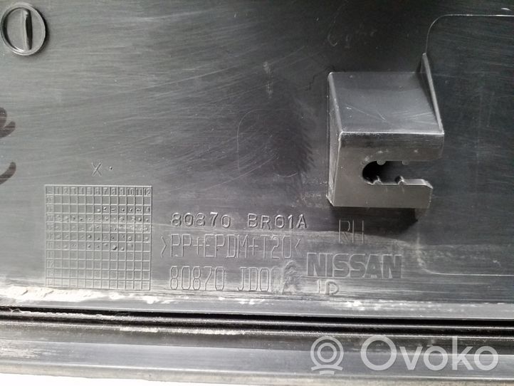 Nissan Qashqai Priekšpusē durvju dekoratīvā apdare (moldings) 80870BR01A