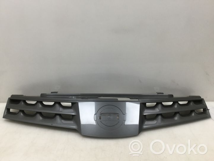 Nissan Note (E11) Grille de calandre avant 623109U000