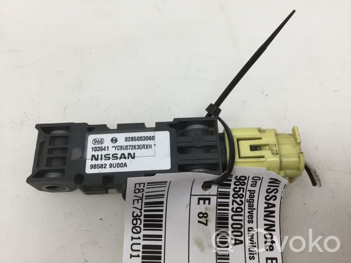 Nissan Note (E11) Czujnik uderzenia Airbag 985829U00A