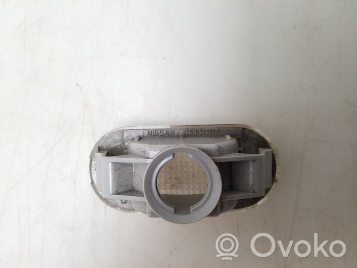 Nissan Note (E11) Indicatore di direzione del parafango anteriore 26160AX00A