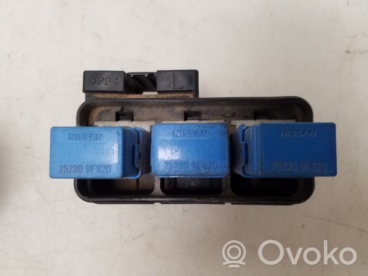 Nissan Navara Fuse module 