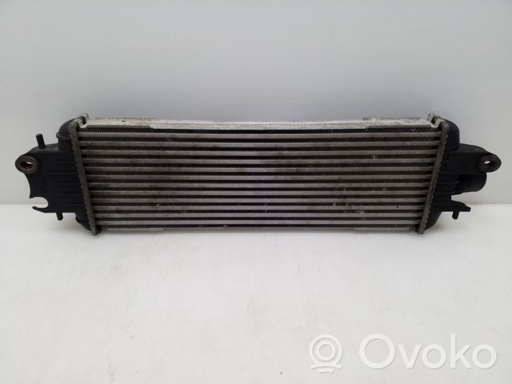 Nissan Primastar Chłodnica powietrza doładowującego / Intercooler 