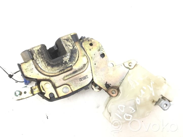 Nissan Almera Tino Serratura portiera anteriore 8055261U66