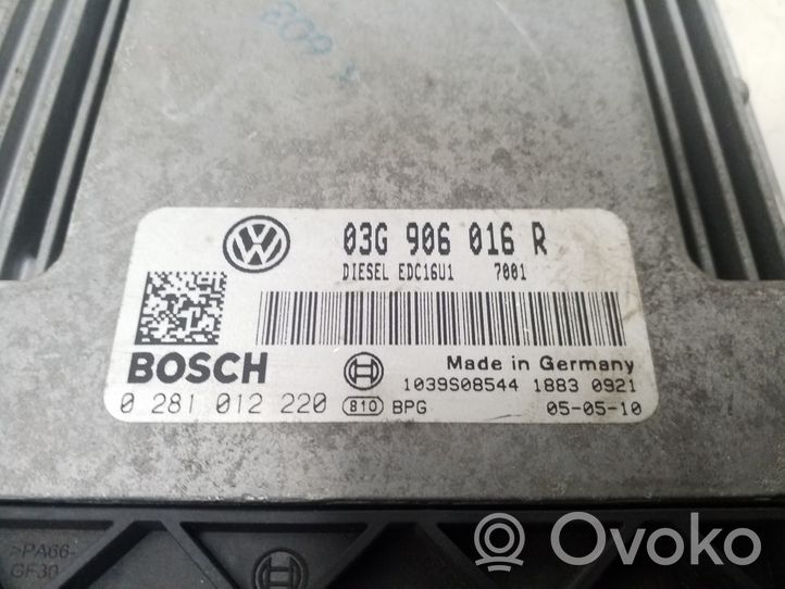 Volkswagen Golf V Engine control unit/module 