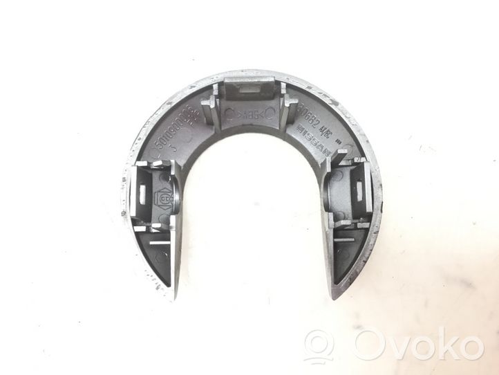 Nissan Note (E11) Barra di rivestimento della portiera anteriore 5010900006