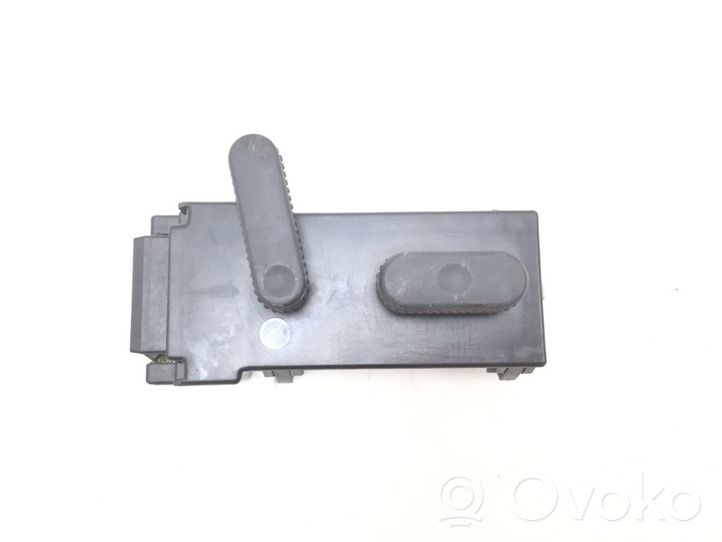 Opel Signum Przyciski sterowania fotela 24446719