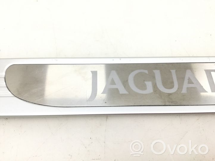 Jaguar XJ X350 Garniture de marche-pieds arrière 1R8313244