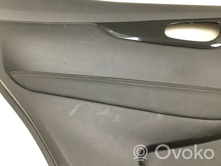 Nissan Qashqai Rivestimento del pannello della portiera posteriore 829234EA1A