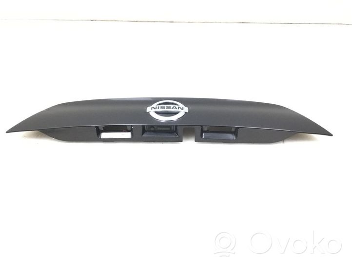 Nissan Qashqai Lampa oświetlenia tylnej tablicy rejestracyjnej 908104ES