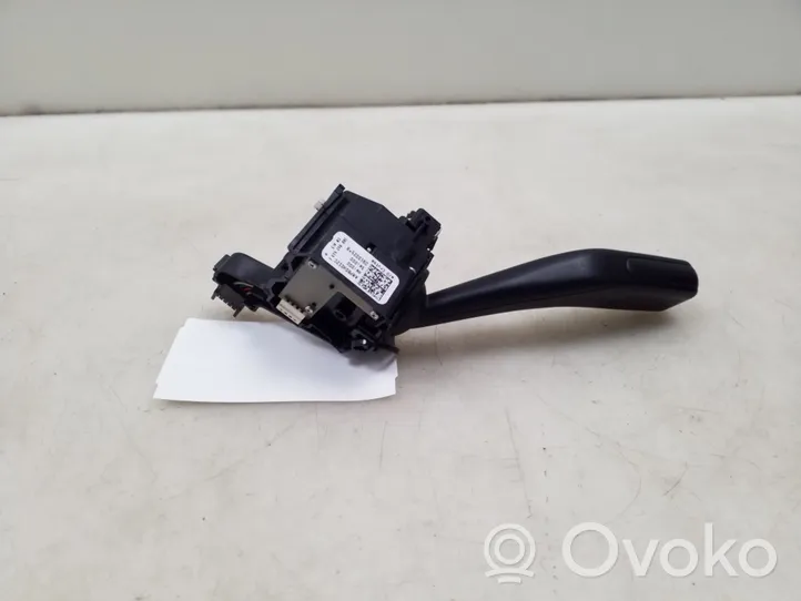 Volkswagen Tiguan Indicator stalk 1K0953513E