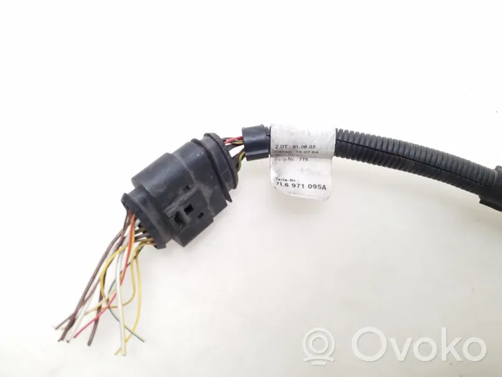 Volkswagen Touareg I Parking sensor (PDC) wiring loom 7L6971095A