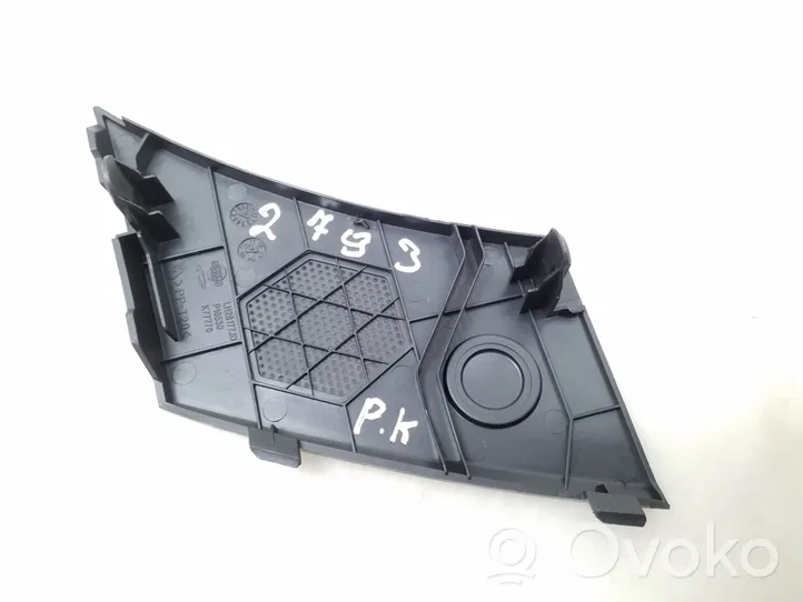 Nissan Qashqai Kita panelės detalė LH28177JD