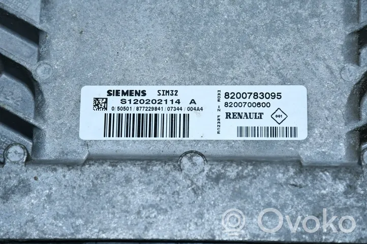 Renault Clio III Calculateur moteur ECU 8200783095