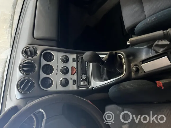 Alfa Romeo GT Ilmastointilaitteen läpän käyttölaite/moottori (A/C) 