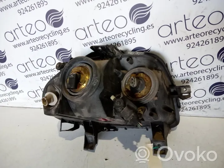 Renault Clio II Faro/fanale 7701045168