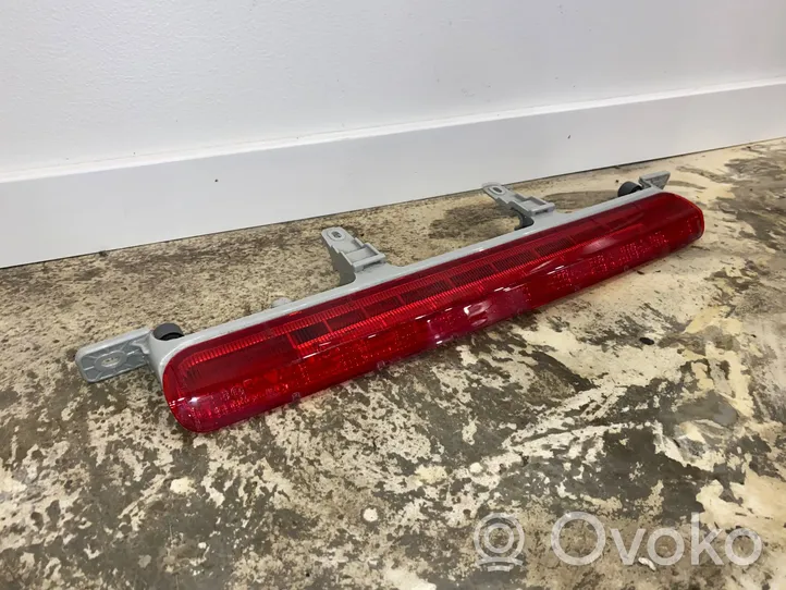 Jeep Cherokee Luce d’arresto centrale/supplementare 68102902A