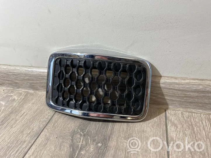 Jeep Cherokee Atrapa chłodnicy / Grill 68323776AB