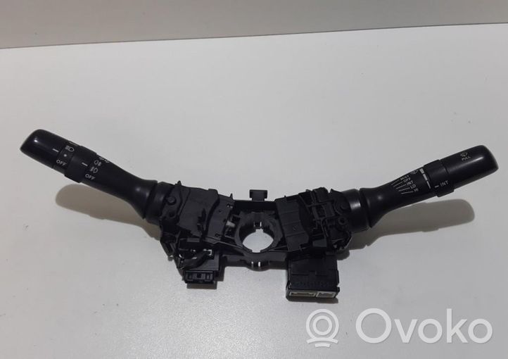 Lexus IS 220D-250-350 Leva/interruttore dell’indicatore di direzione e tergicristallo 17F111