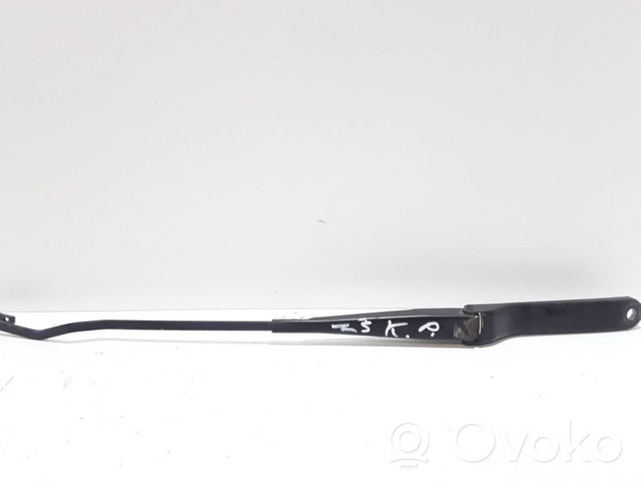 BMW Z3 E36 Front wiper blade arm 8389551