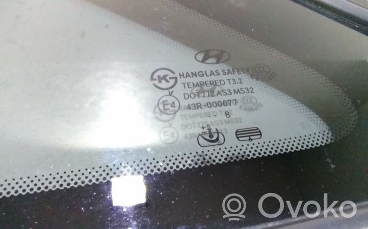 Hyundai ix 55 Aizmugurējais virsbūves sānu stikls 878103J000
