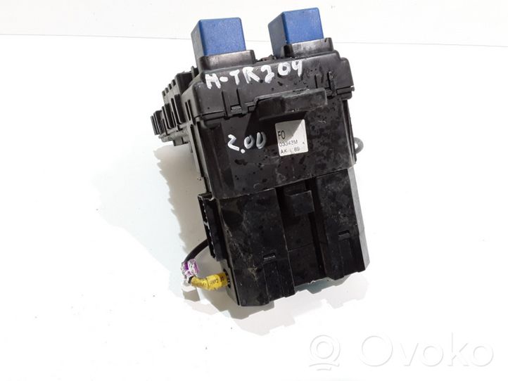 Hyundai Trajet Module de fusibles 03342M