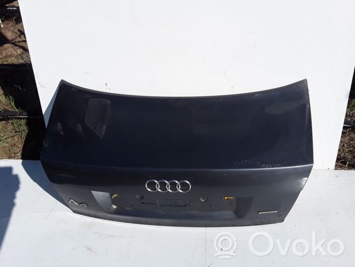 Audi A4 S4 B6 8E 8H Tylna klapa bagażnika 