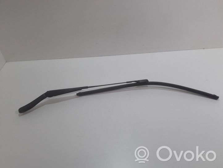 Volvo V60 Windshield/front glass wiper blade 