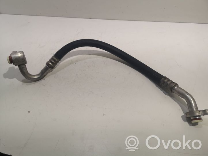 Ford Focus Air conditioning (A/C) pipe/hose 