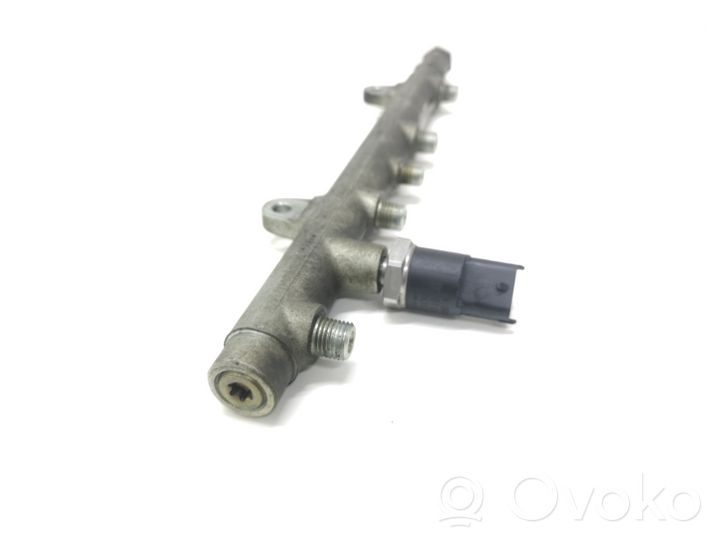 Volvo S40, V40 Distributeur de carburant 7700114017