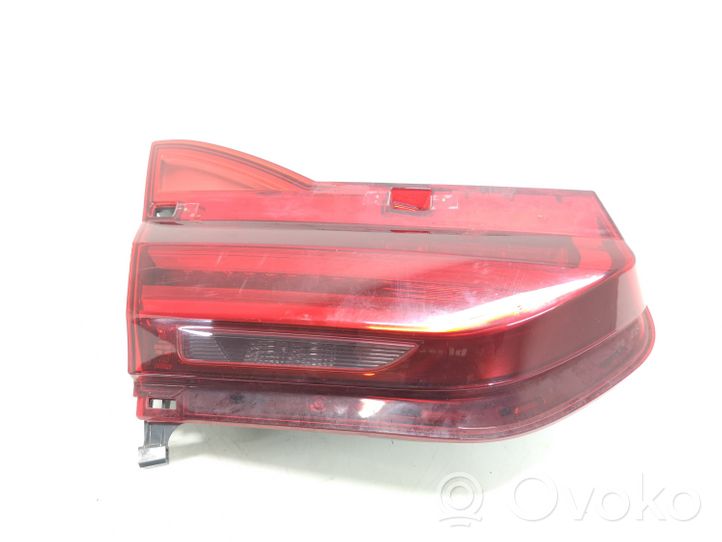 BMW 7 G11 G12 Luci posteriori del portellone del bagagliaio 2583243