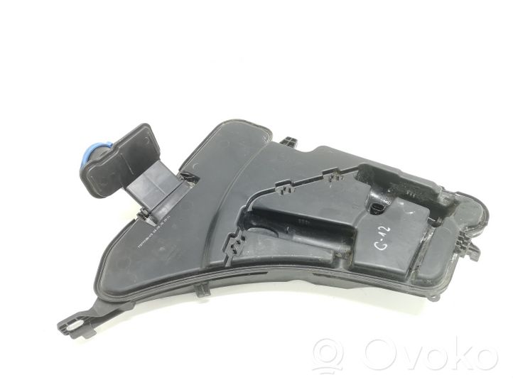 BMW 7 G11 G12 Réservoir de liquide lave-glace 6166235576