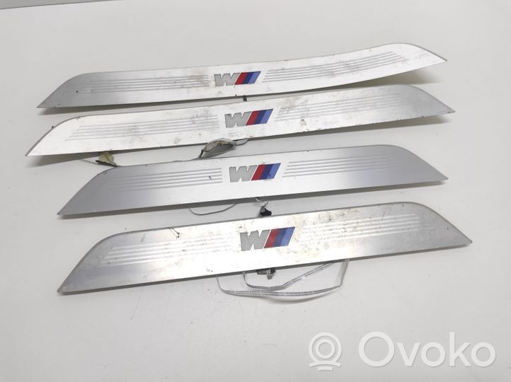 BMW 7 G11 G12 Autres éléments de garniture marchepied 