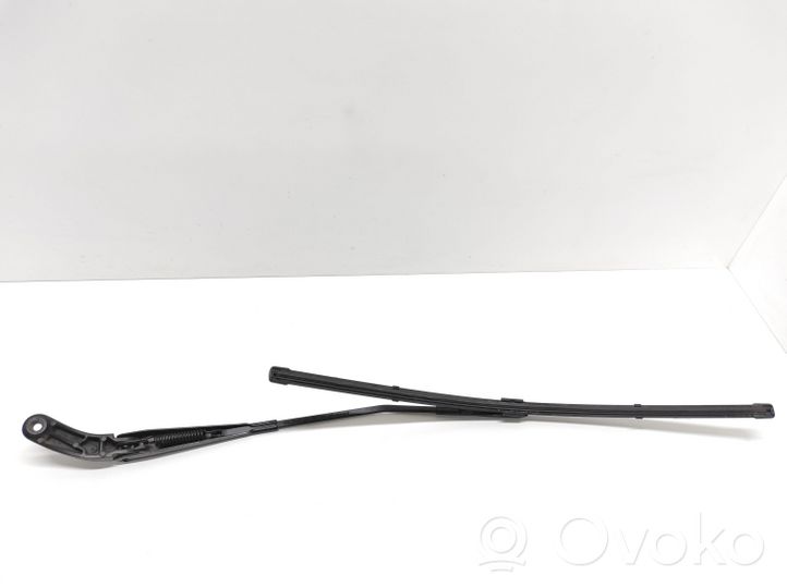 Audi S5 Front wiper blade arm 8K1955407